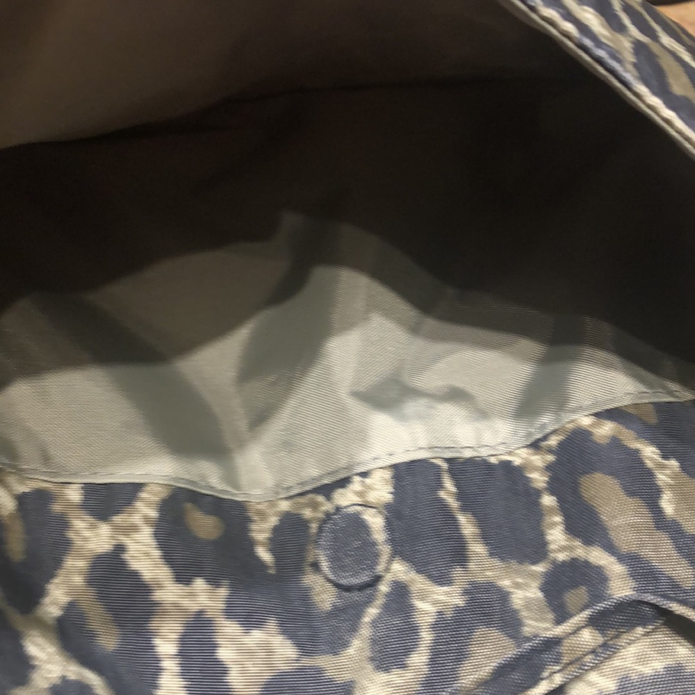 Baggallini leopard crossbody - Picture 7 of 7